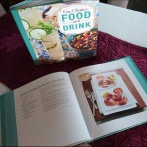 Coffee Table/Cookbook: "Fun & Festive" Food and Drink Recipes ~ NWOT ☆